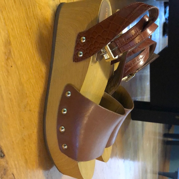 Sam Edelman Brynn Platform Sandals - Picture 3 of 5